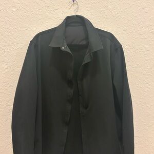 Lululemon Black Buttoned Shirt